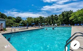 The Couples Nest Ocean Edge Condo